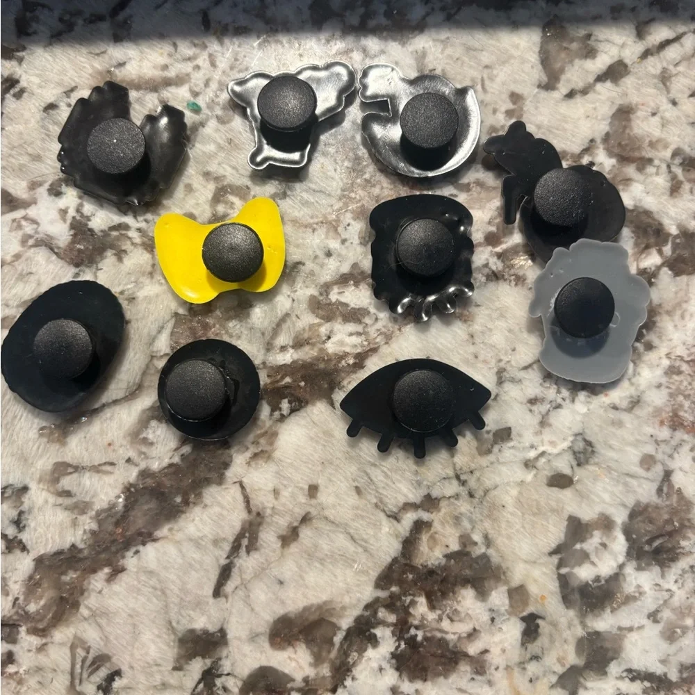 Set of 10 Croc Charms Set